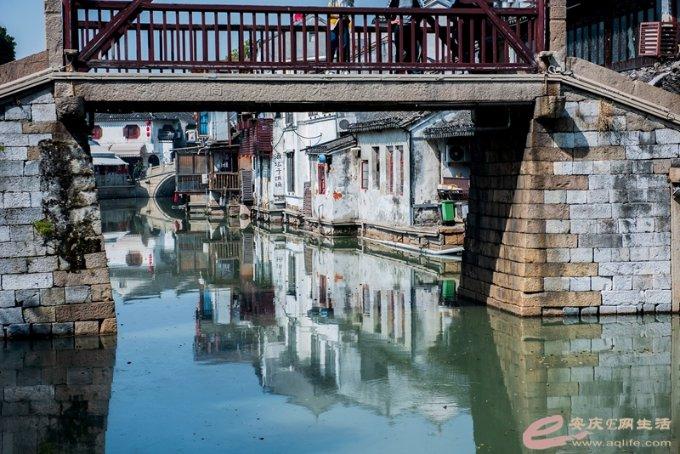 华硕灵耀14 2024:长续航AI超轻薄本,让移动办公更轻松