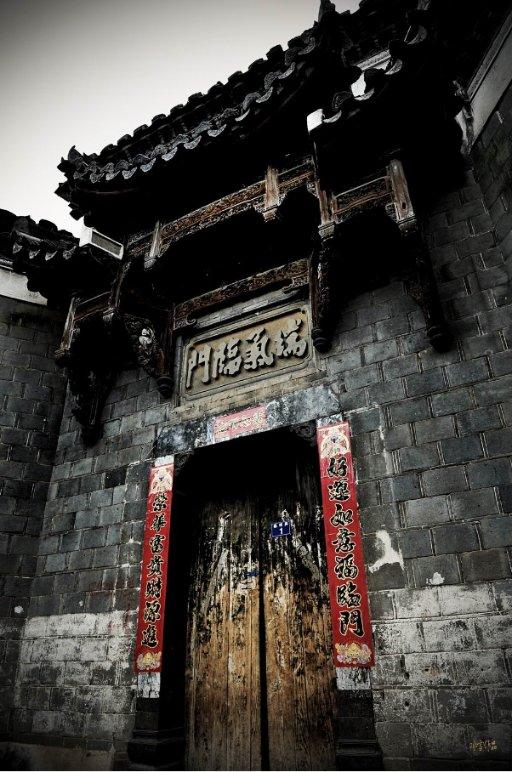 救援受困的小偷